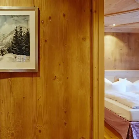Chalet Beech Modern Retreat *